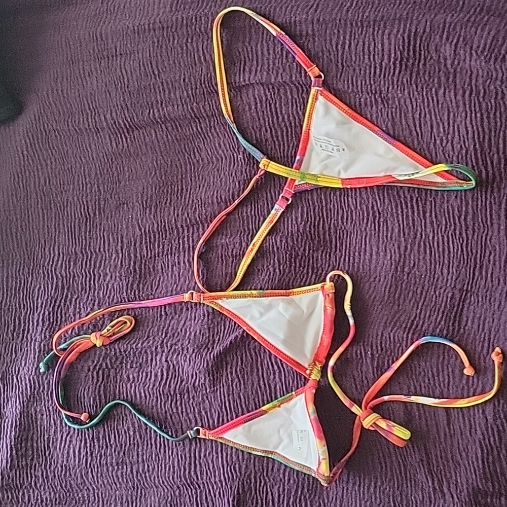 String Bikini - Picture 2 of 2